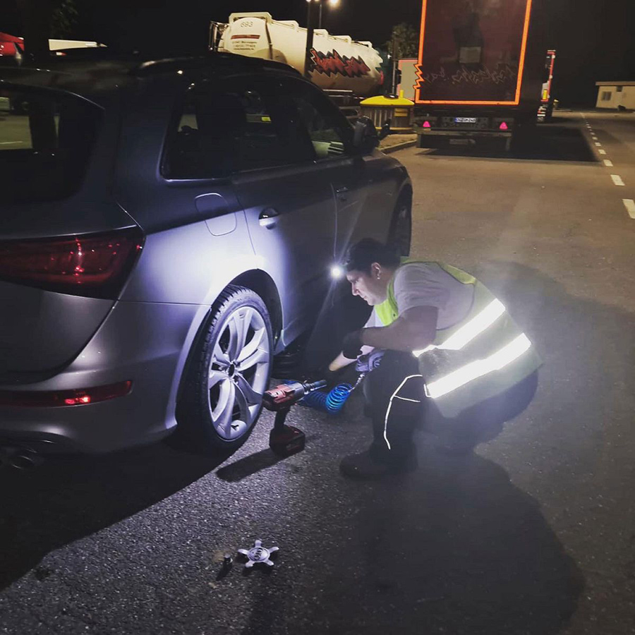 Einsatz Sanovi Reifennotdienst