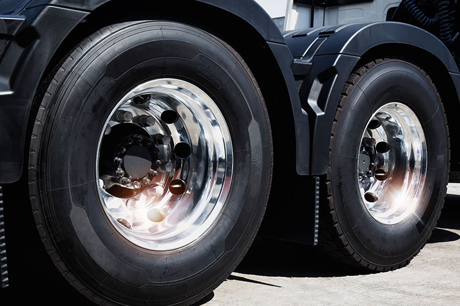 LKW Neureifenverkauf